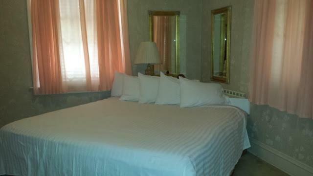 Harbor Haus Inn & Suites Cilipi Bagian luar foto